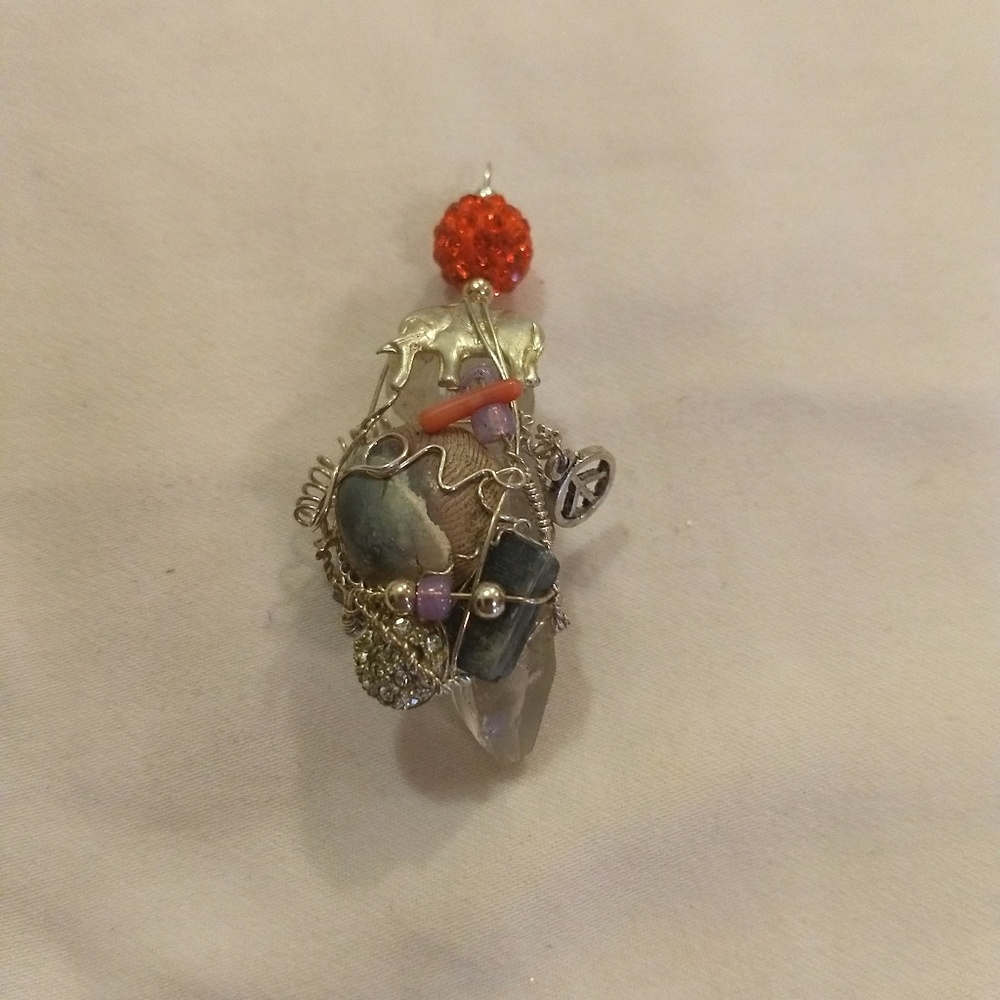 Hand made necklace pendent